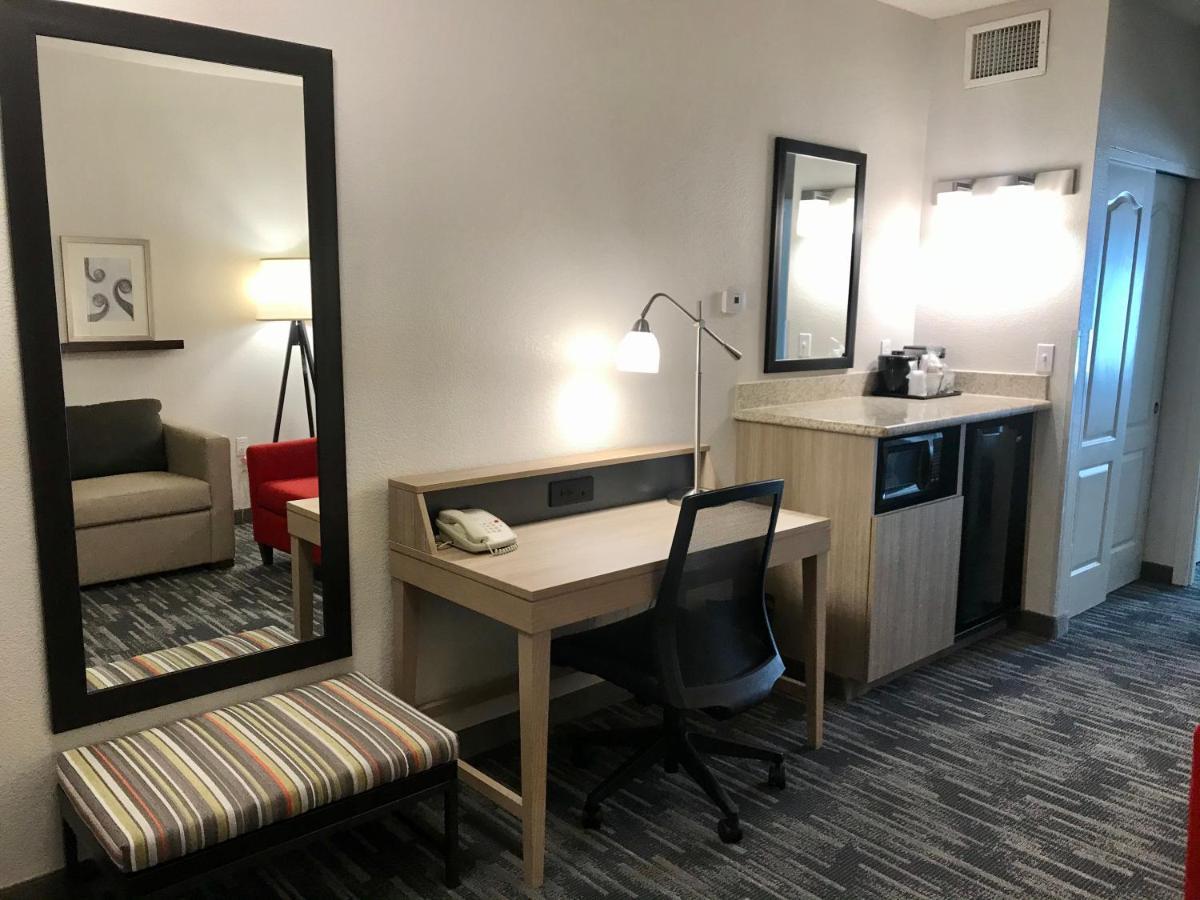 Country & By Radisson, George Queensbury , Ny 3*