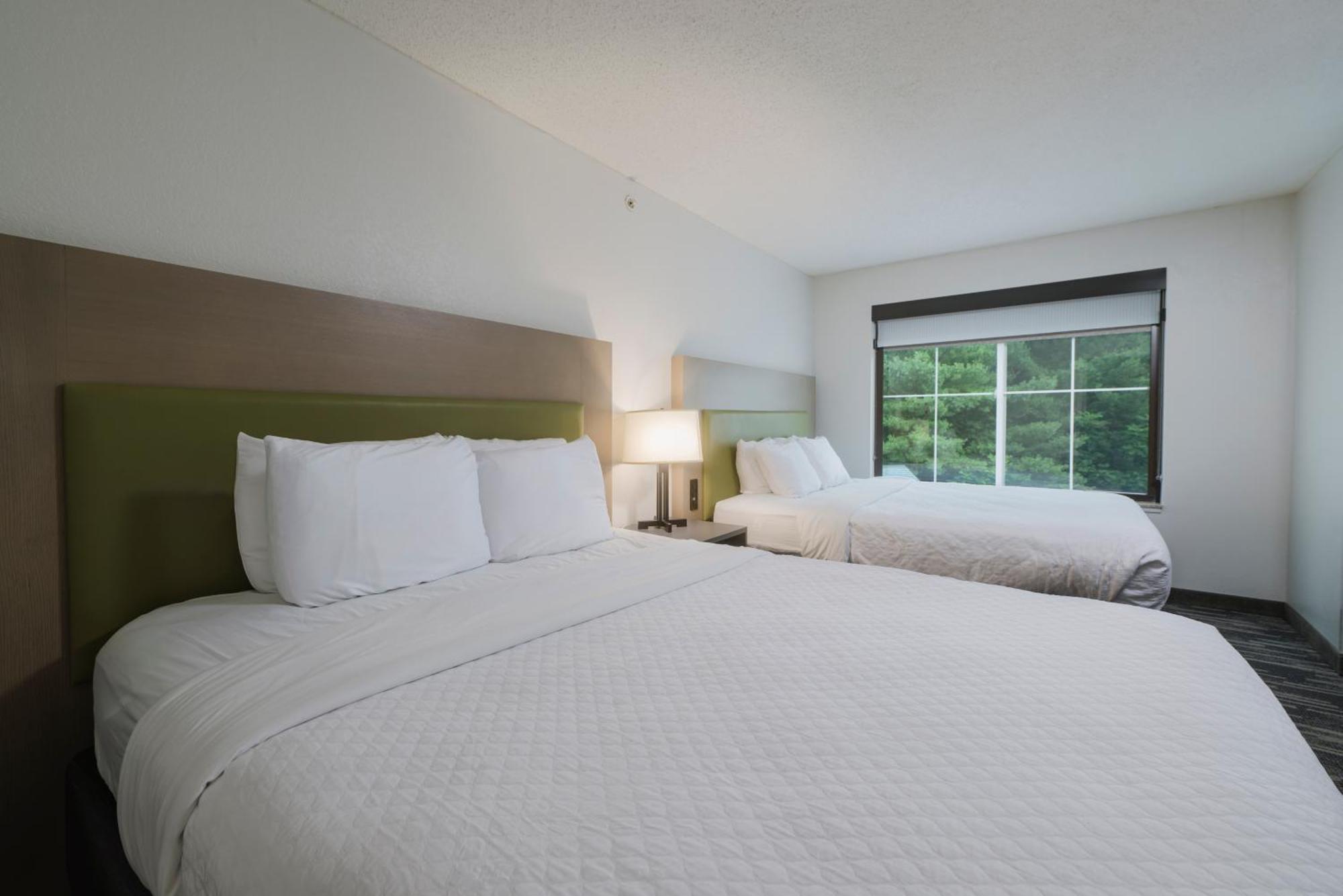 Country & By Radisson, George Queensbury , Ny