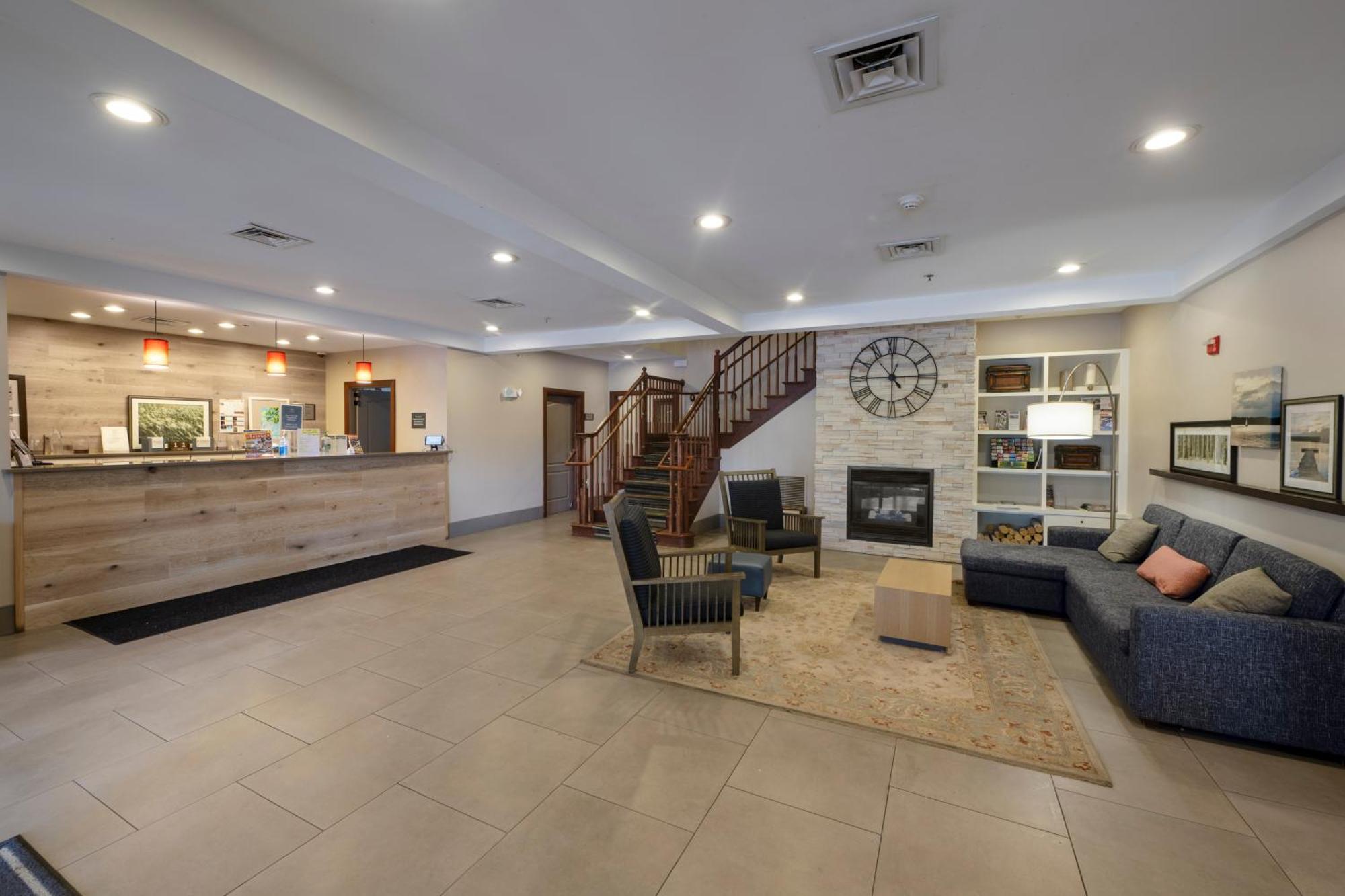 Country & By Radisson, George Queensbury , Ny 3*