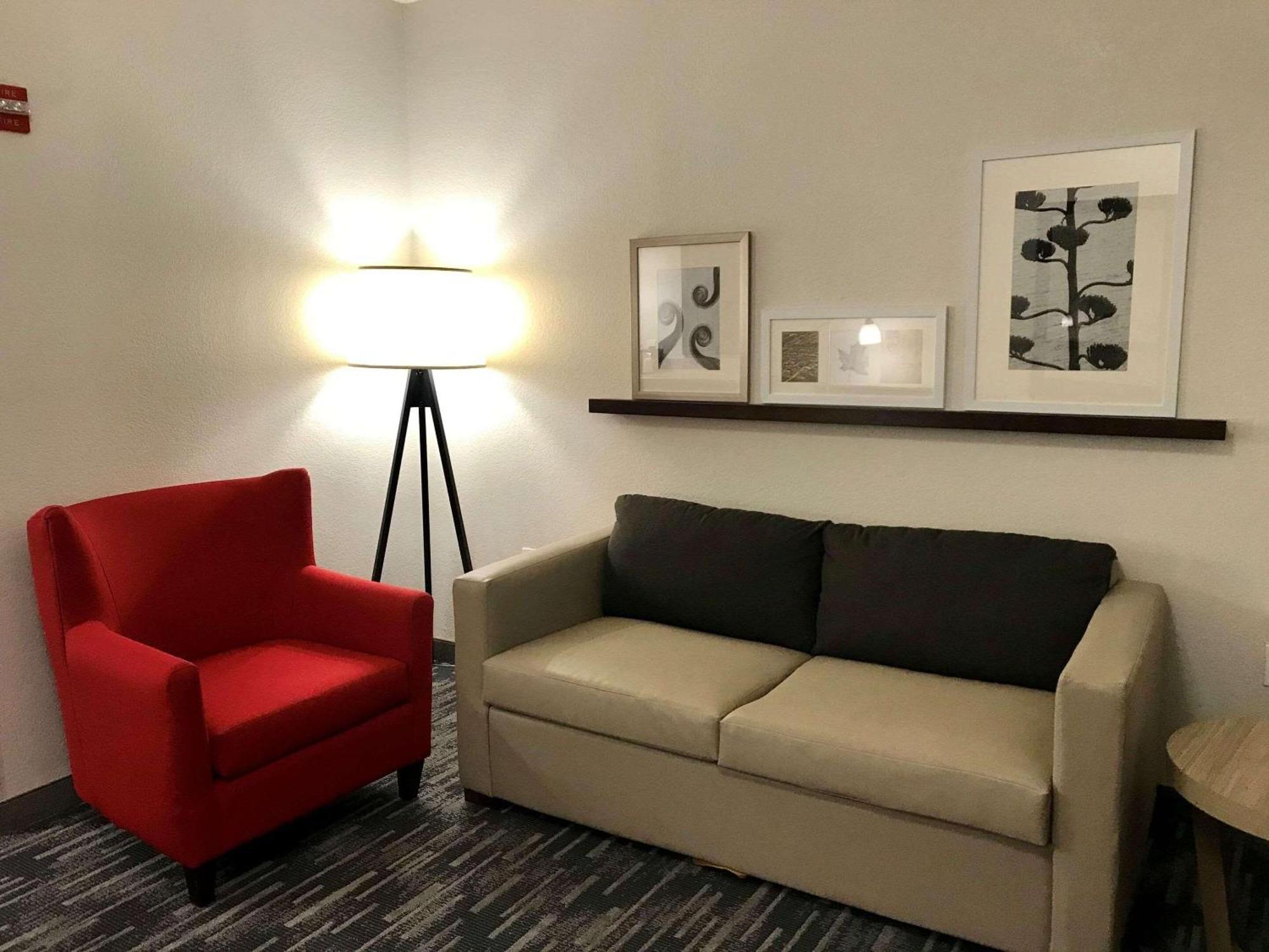 Hotel Country & By Radisson, George Queensbury , Ny 3*